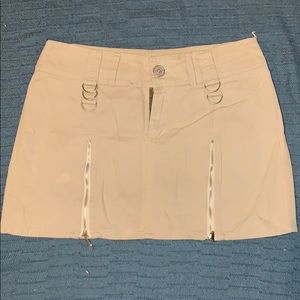 Cute tramps beige skirt